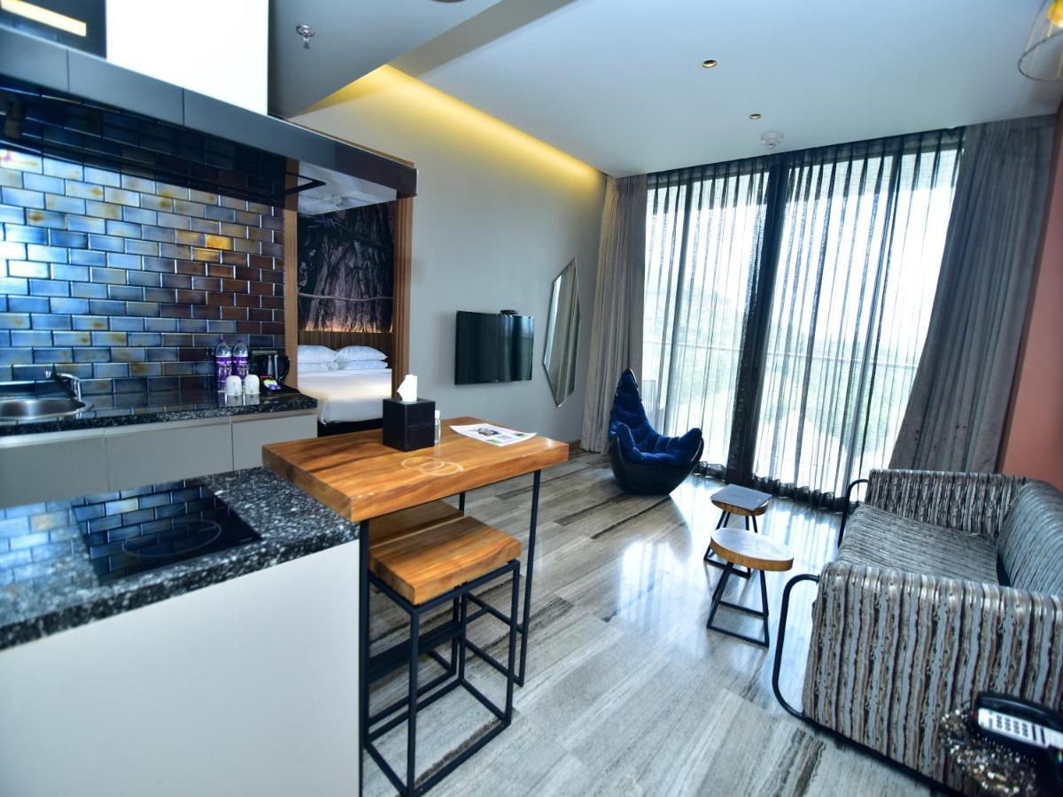Oxford Golf Resort Pirangut Екстер'єр фото