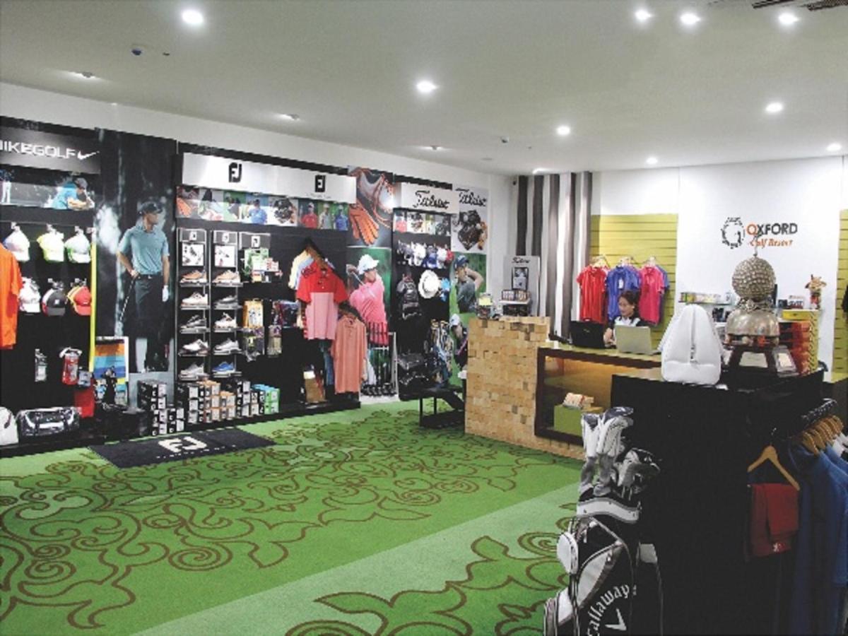 Oxford Golf Resort Pirangut Екстер'єр фото