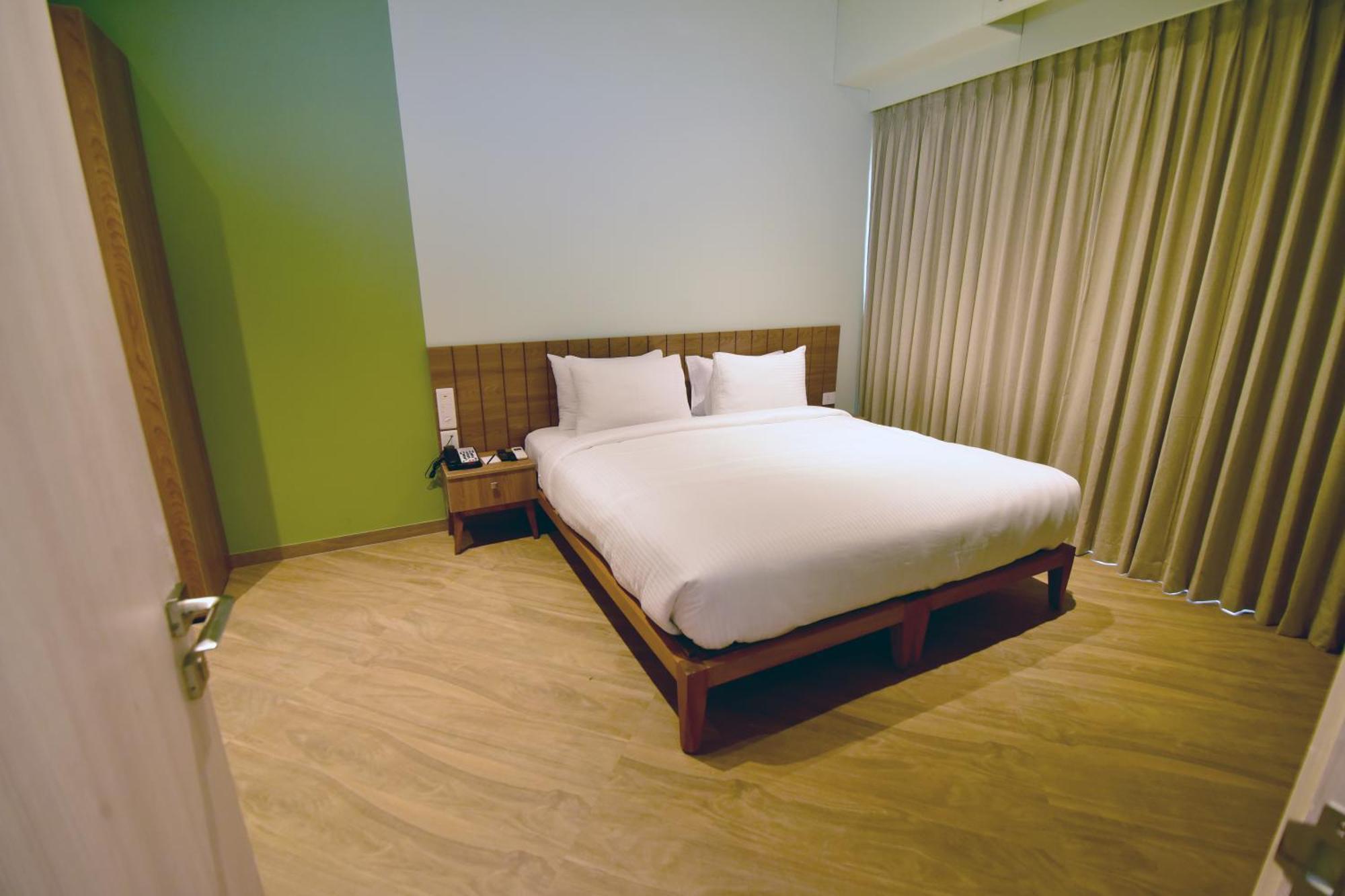 Oxford Golf Resort Pirangut Екстер'єр фото