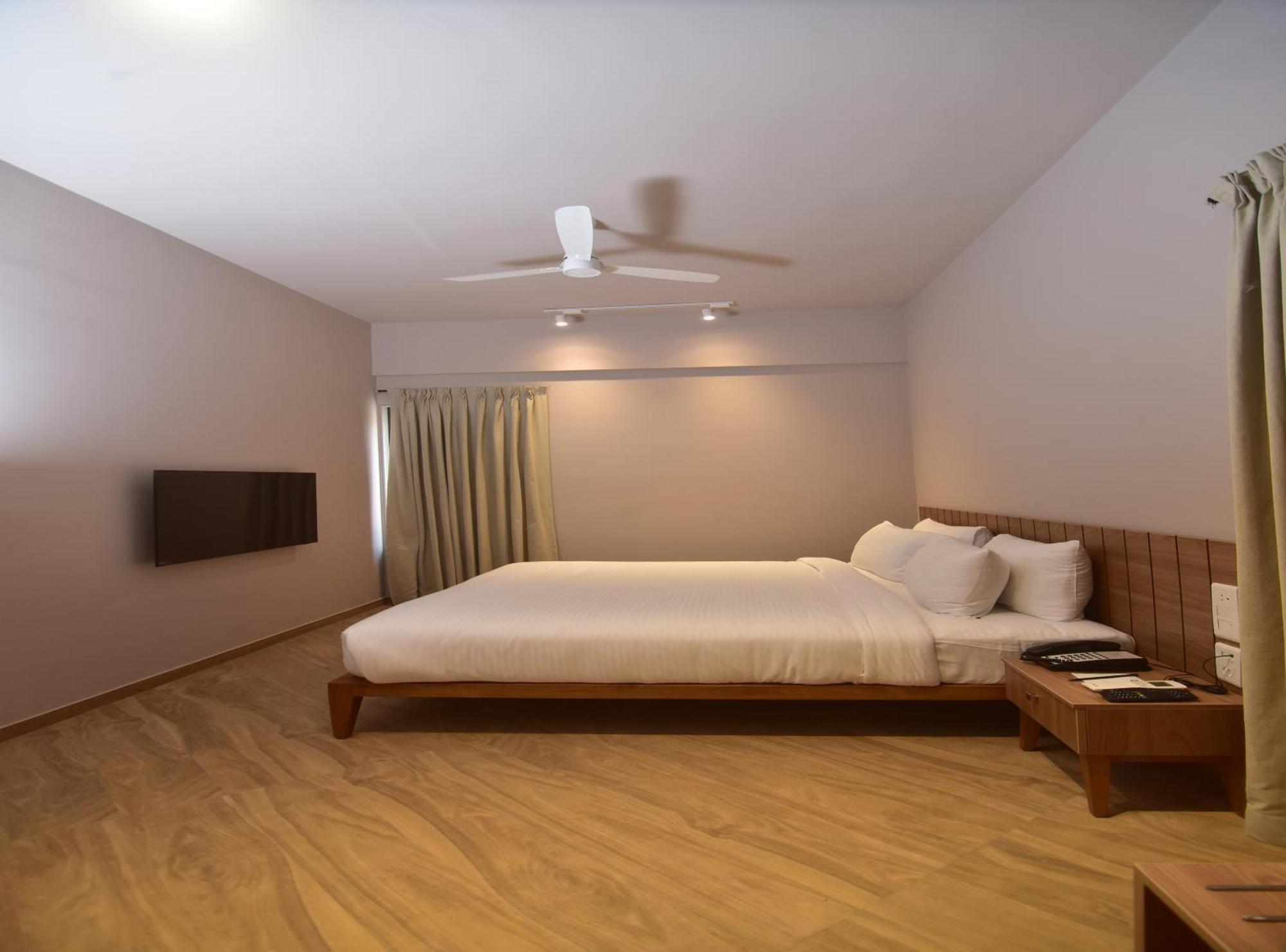 Oxford Golf Resort Pirangut Екстер'єр фото